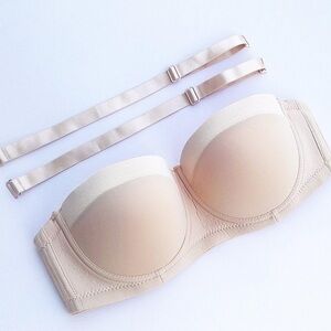Seamless Strapless Bra in Beige